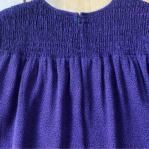 Michael Kors Women’s Purple Smocked Neck blouse Sz Large - Picture 12 of 13